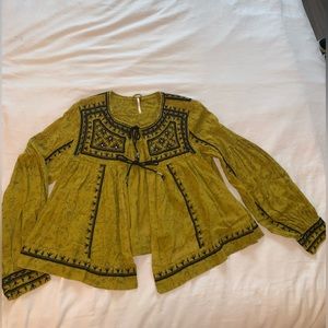 Gorgeous embroidered  top